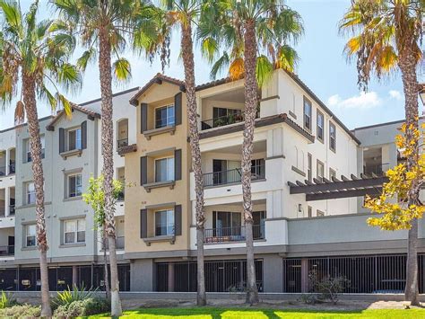 The professional leasing team is excited to help you find the perfect new place. . Encinitas apartments